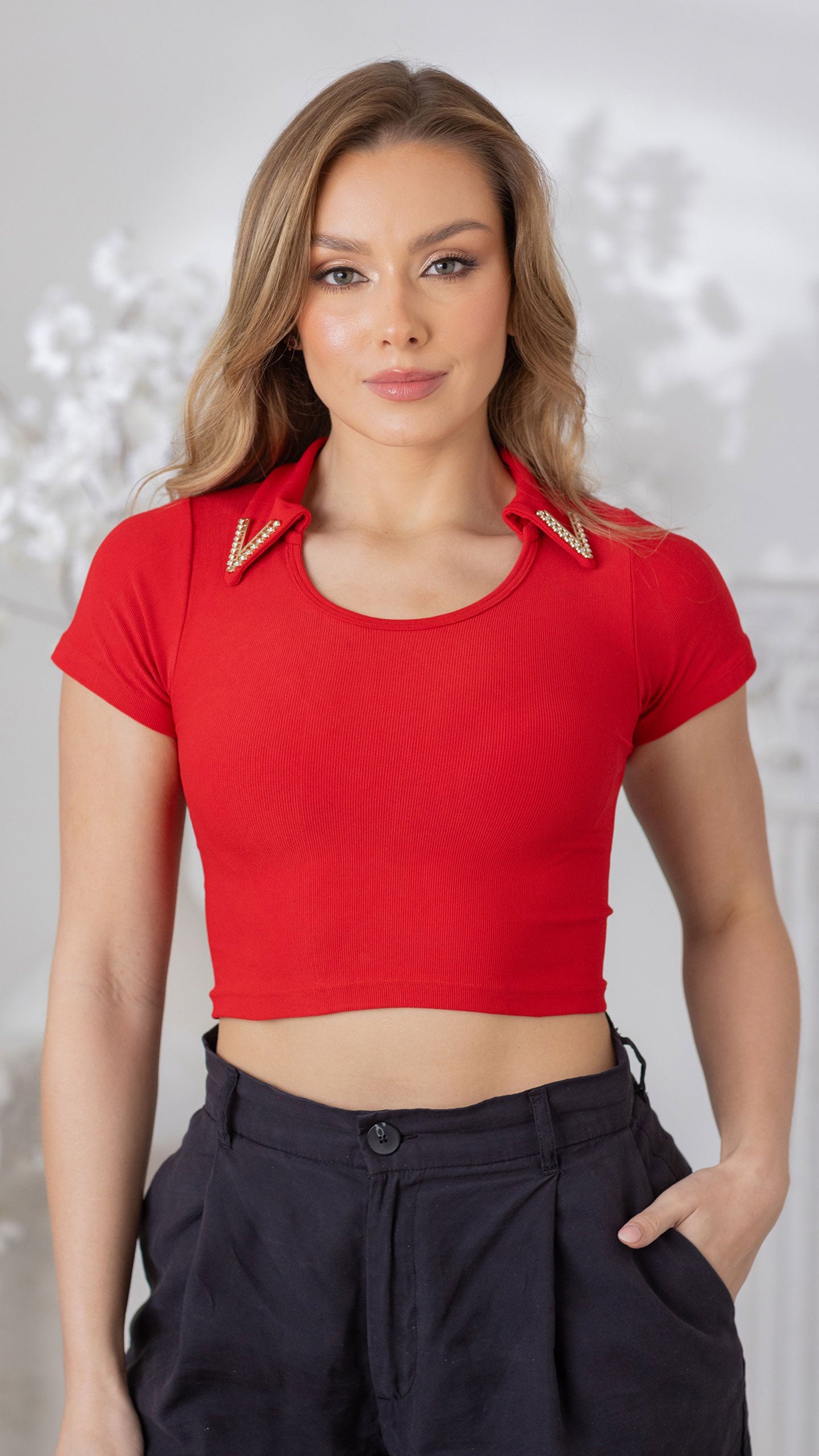 Blusa Básica Acanalada Con Detalle En Cuello 16595